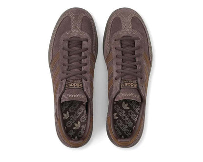 Scarpe sportive per pallamano in tonalità marrone scuro