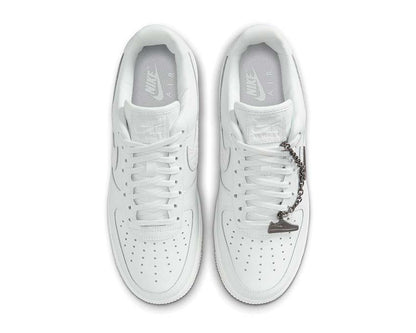 Scarpe sportive basse da donna in pelle bianca