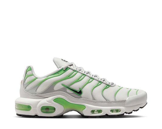 Scarpe sportive da donna con suola ammortizzata ad aria, colore verde brillante.