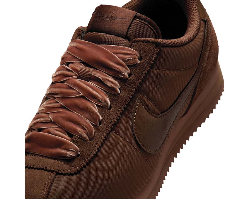 Scarpe sportive da donna in tonalità marrone fauna