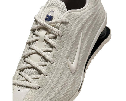 Scarpe da ginnastica con ammortizzazione in tonalità beige chiaro