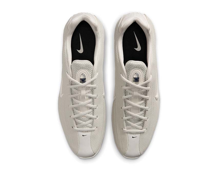 Scarpe da ginnastica con ammortizzazione in tonalità beige chiaro