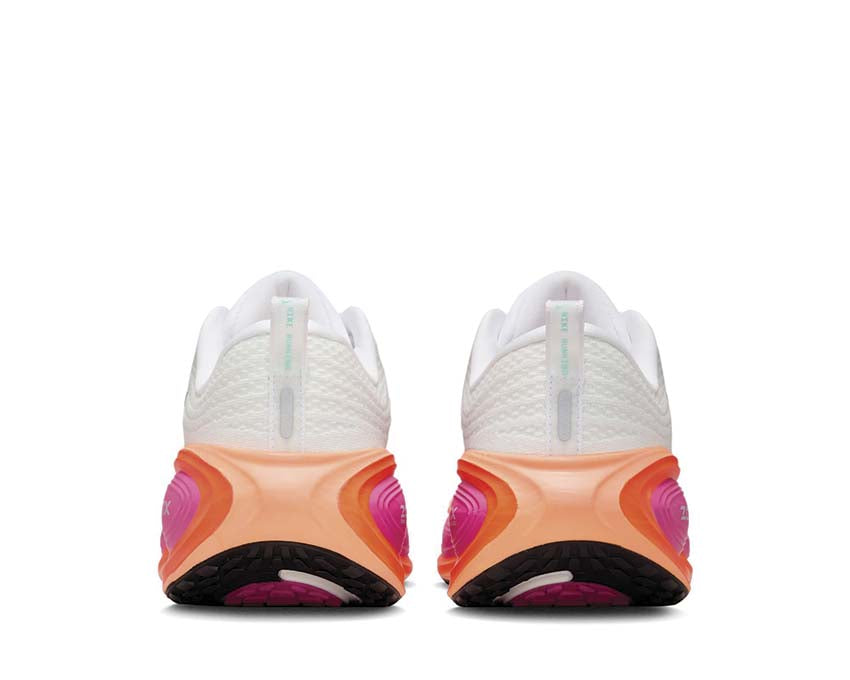 Scarpe sportive da donna in tonalità rosa vivace