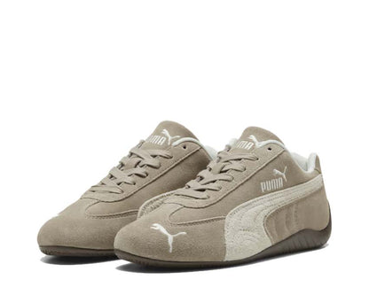 Scarpe sportive basse da donna in tonalità beige
