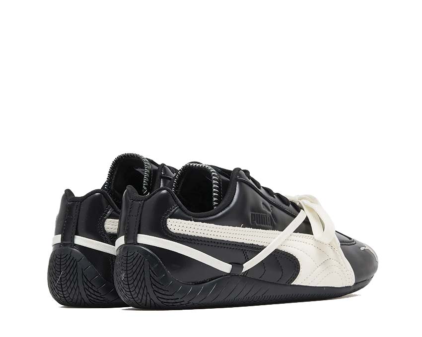 Scarpe da ginnastica in pelle scamosciata nera con suola in gomma antiscivolo