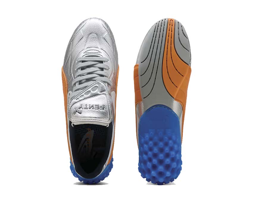 Scarpa da ginnastica in pelle argentata con design contemporaneo e dettagli unici.