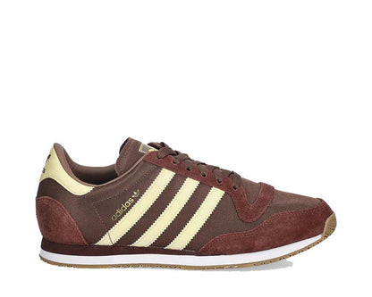 Scarpe sportive femminili dal design tradizionale