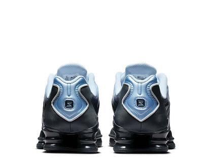 Scarpe da ginnastica femminili con sistema di ammortizzazione, colore azzurro.